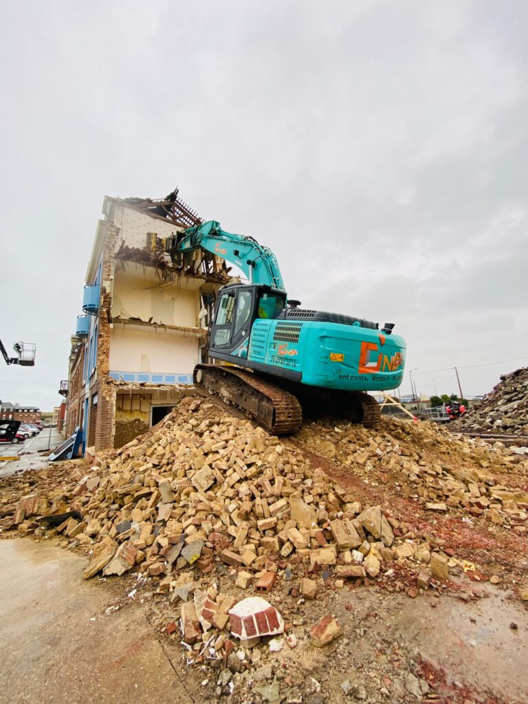 PHOTO 2022 12 21 17 22 561