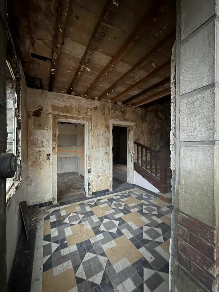 WhatsApp Image 2025 12 11 at 19.31.29